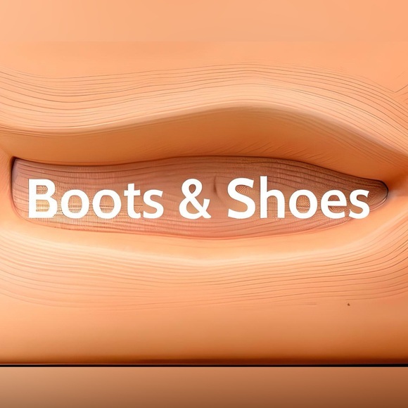 Variety of boots and shoes - Picture 1 of 2